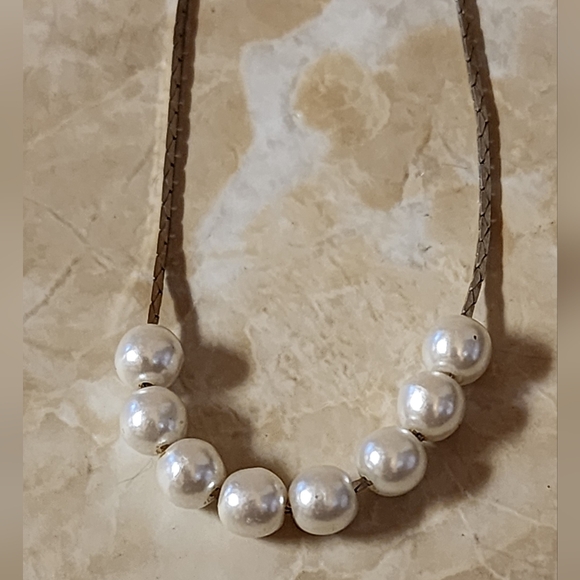 Faux Pearl Silver Chained Necklace - Picture 2 of 4
